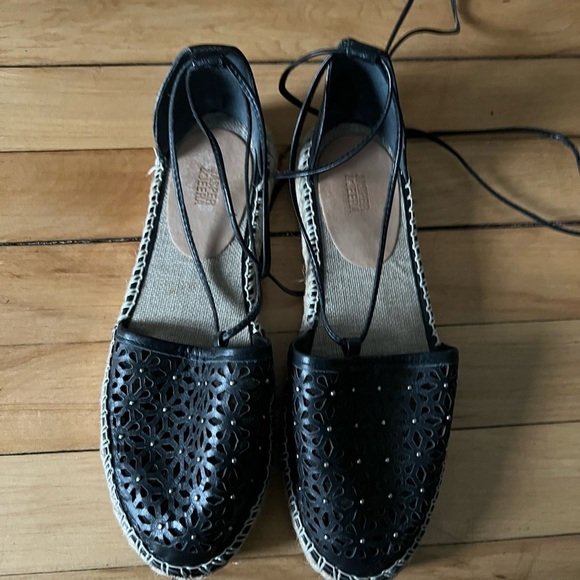 Anthropologie Jasper & Jeera Black Rosecut Espadrilles - Picture 2 of 6